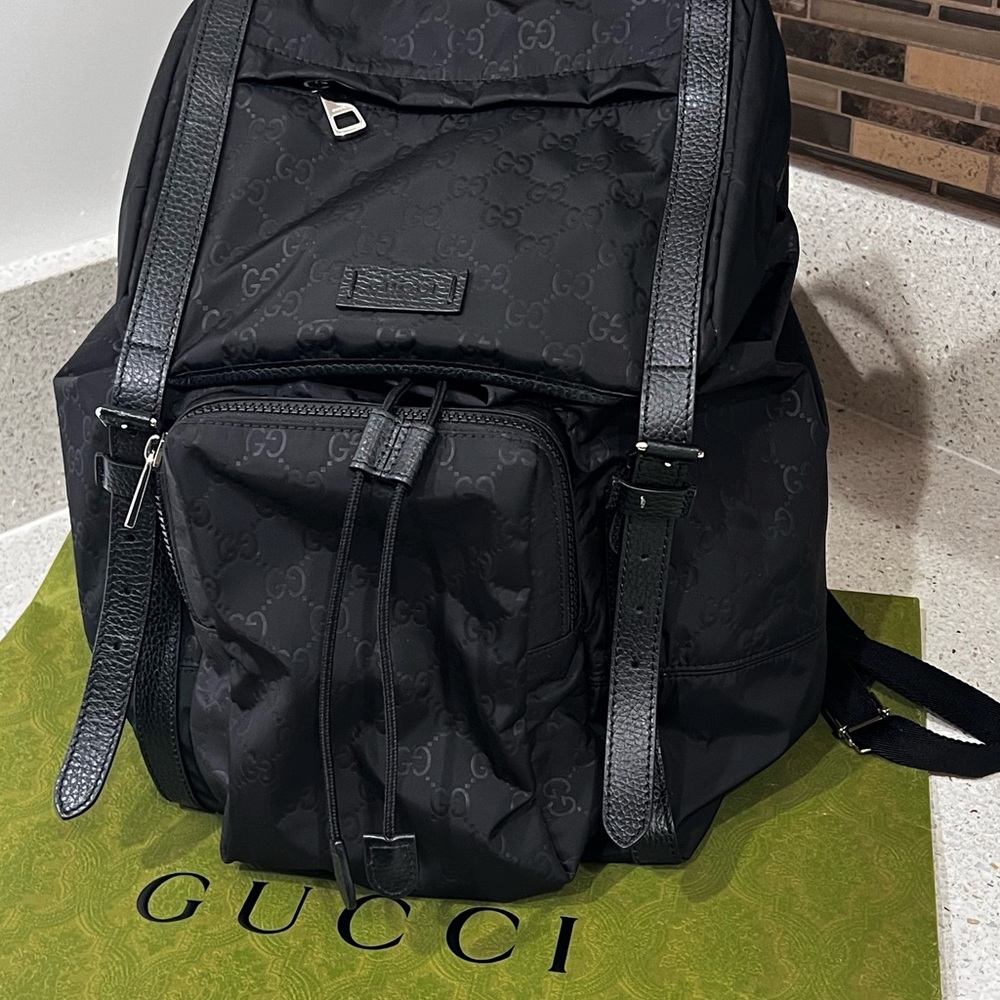 Gucci back pack unisex